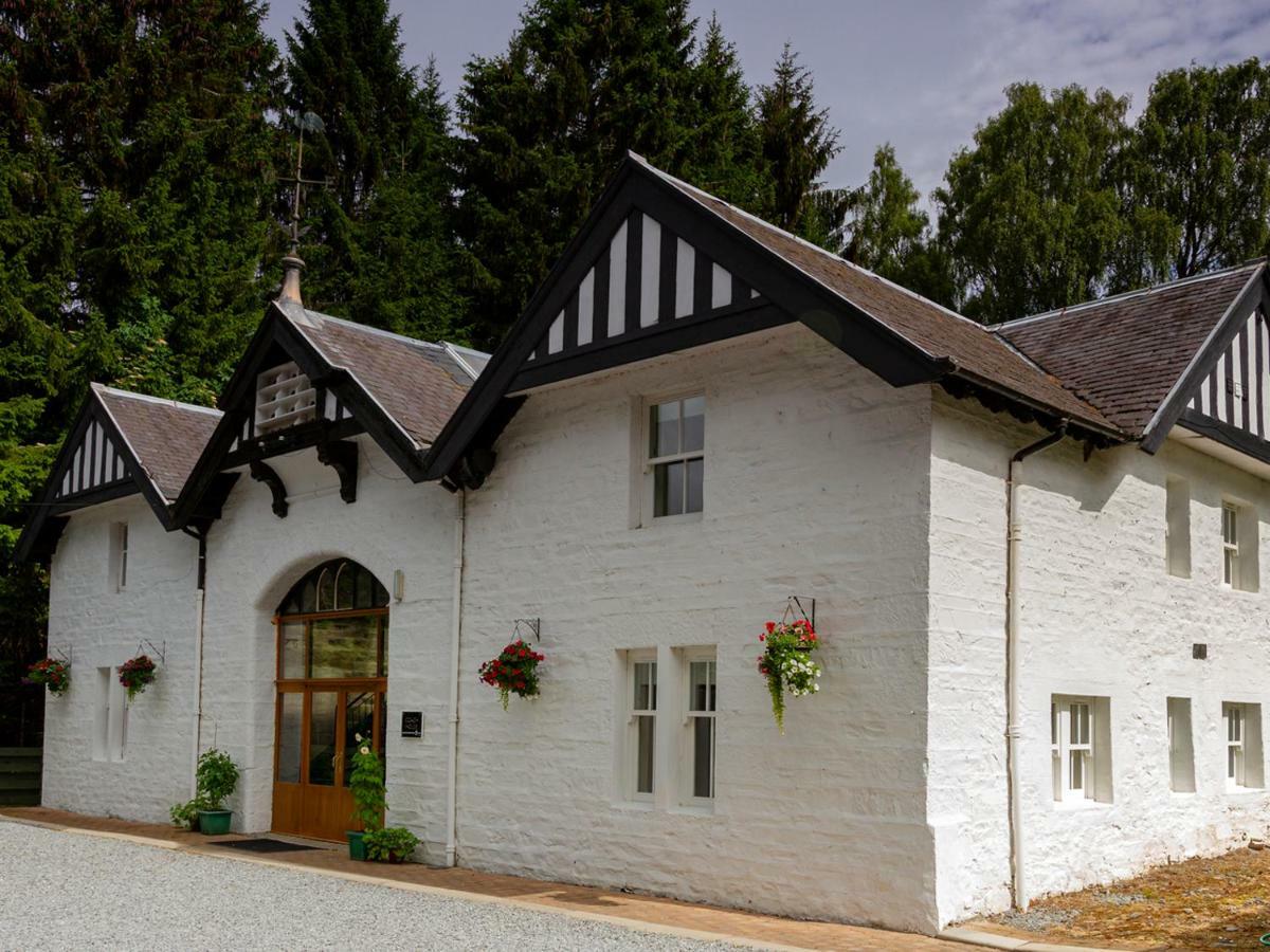 Pine Trees Hotel Pitlochry Exterior photo